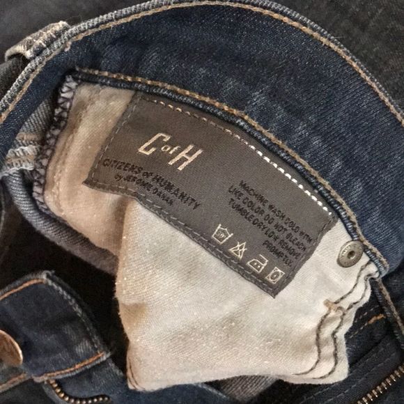 Citizens of Humanity Flare Jeans - Picture 5 of 9